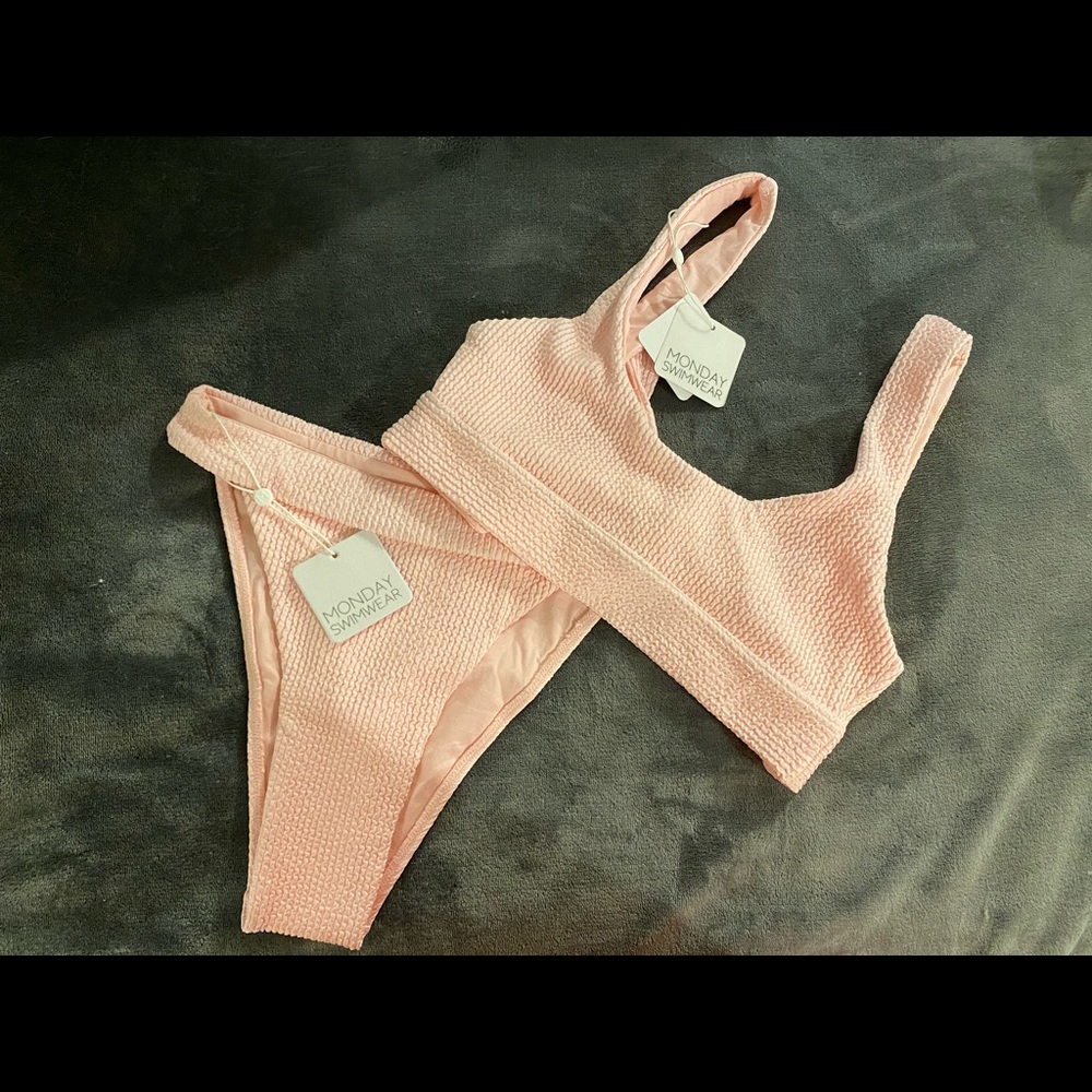 Monday swim set